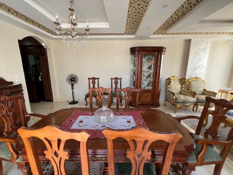 Spacious With Antique Furnishings & Views