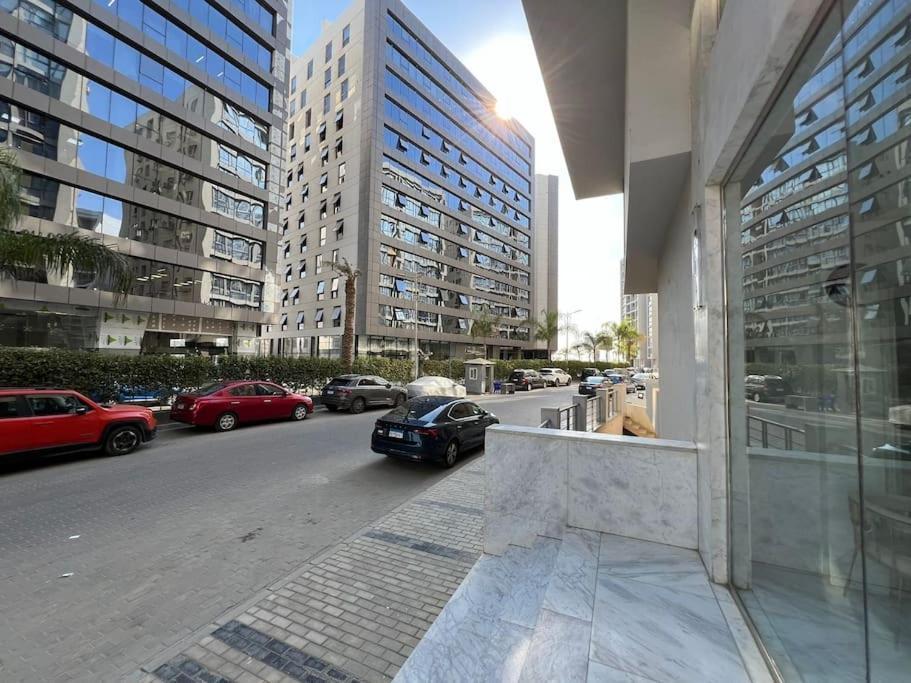 Spacious With Antique Furnishings & Views * Cairo